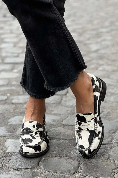 Veerle – Cow-Pattern Loafers