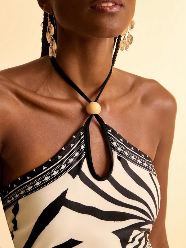 Auri – Monochromatic Swimsuit