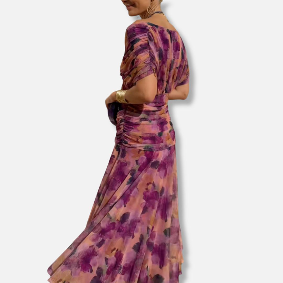 Evelyn – Elegant V-Neck Dress