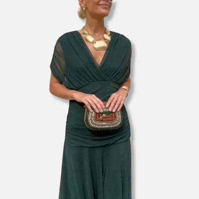 Evelyn – Elegant V-Neck Dress