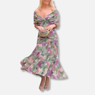 Evelyn – Elegant V-Neck Dress