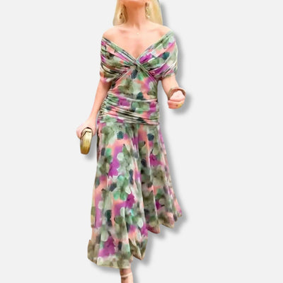 Evelyn – Elegant V-Neck Dress