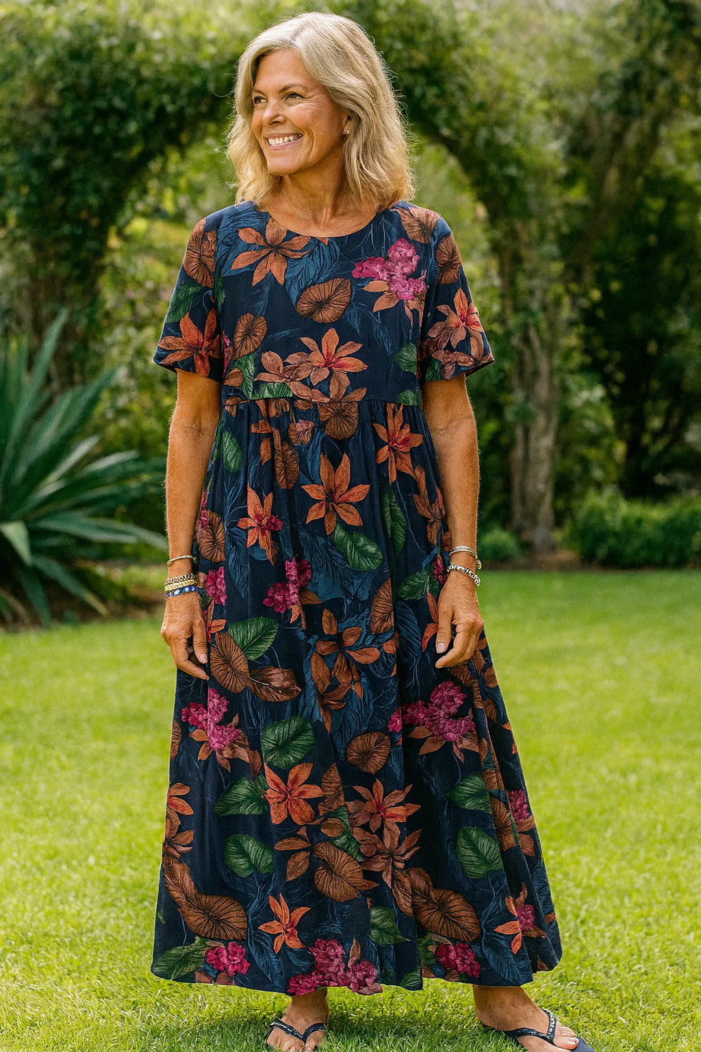 Masie – Breezy Floral Maxi Dress