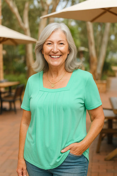 Kathleen – Pleated Comfort Top