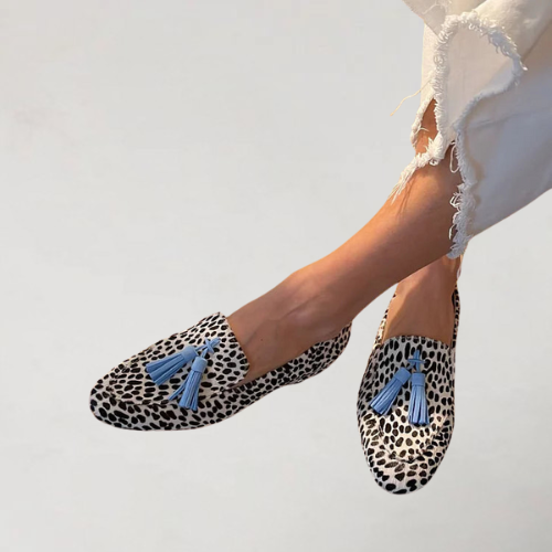 Christel – Dotted Loafer