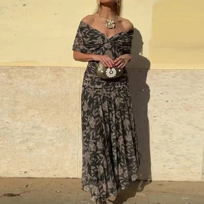 Evelyn – Elegant V-Neck Dress